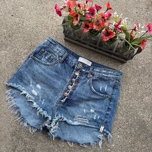 One Teaspoon Distressed Jean Shorts Size 26